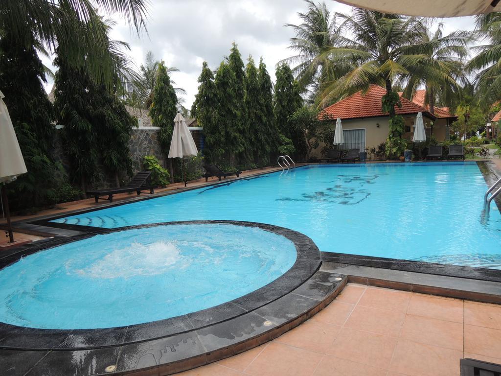 Ngoc Bich Bungalow Otel Phan Thiet Dış mekan fotoğraf